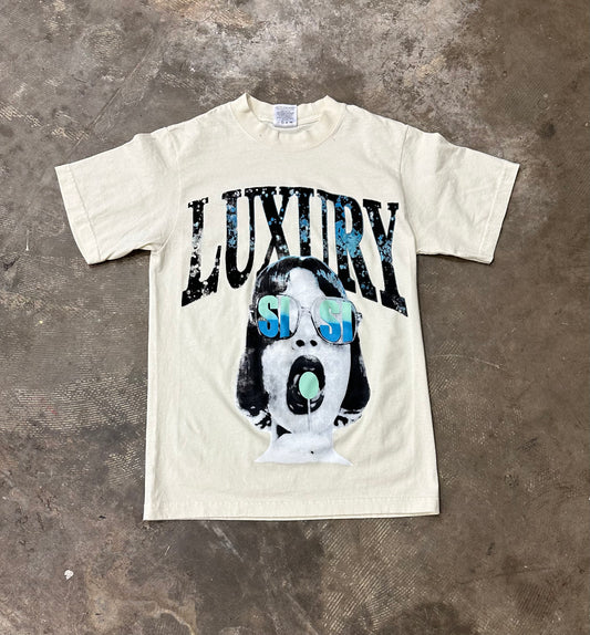 SiSi Luxury Graphic Tee